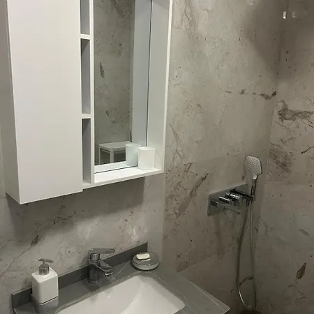 Daire Cozy And Comfortable Panorama Park Entrance E Not K Filibe